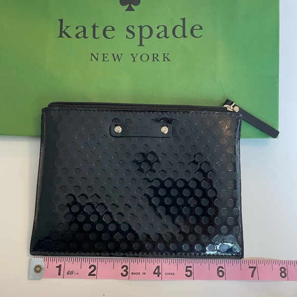 kate spade Handbags - NWOT Kate Spade pouch